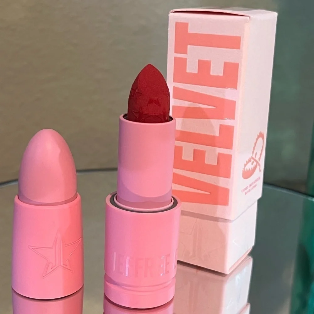 Jeffree Star Velvet Trap lipstick in color Redrum. New!